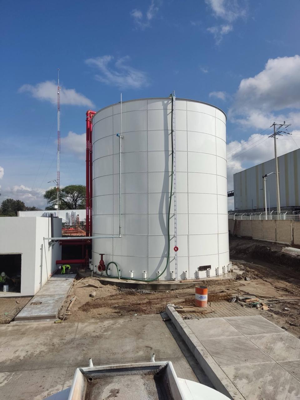 Tanque de agua potable para macrolote y plan maestro hidráulico en ZMG